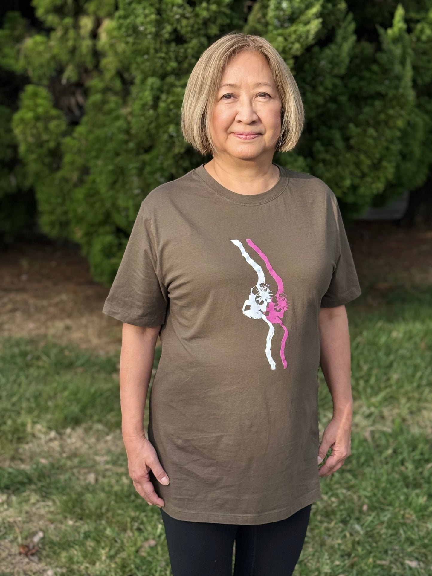 Size 2XL Hibiscus Print T-shirt -- BACKORDERED